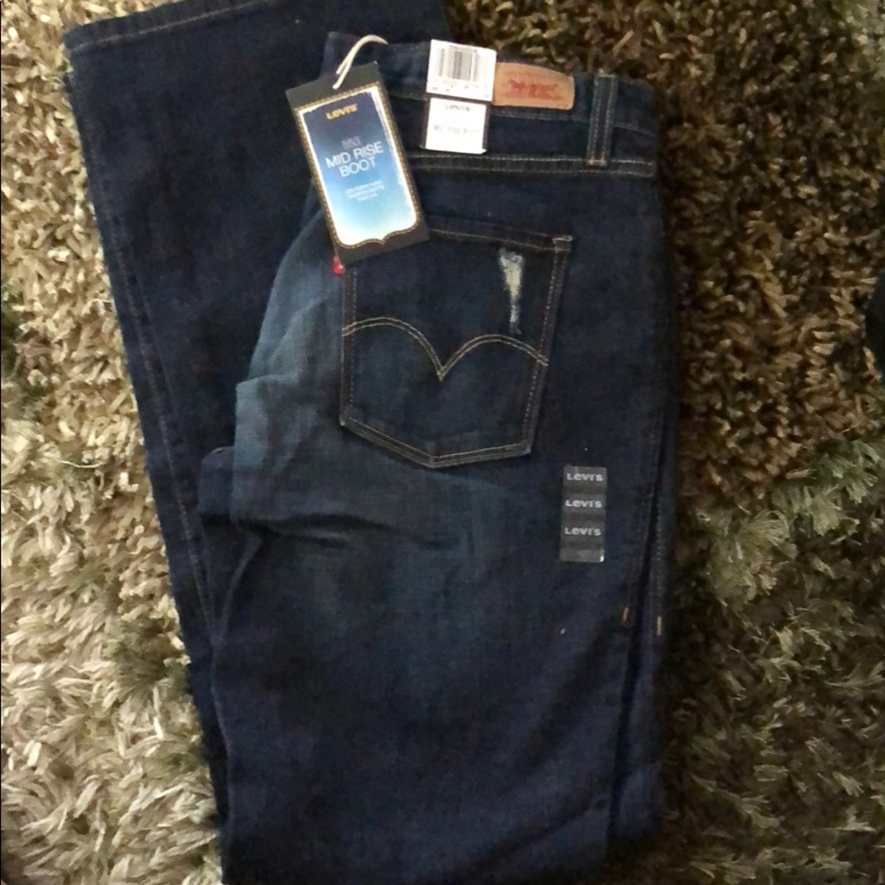 Brand New 553 Mid Rise Boot Cut Levi’s